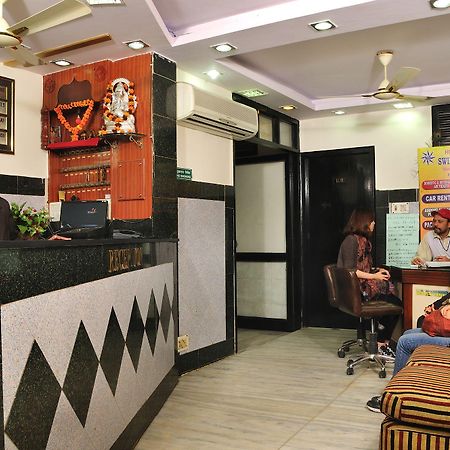 Hotel Star Palace New Delhi Bagian luar foto
