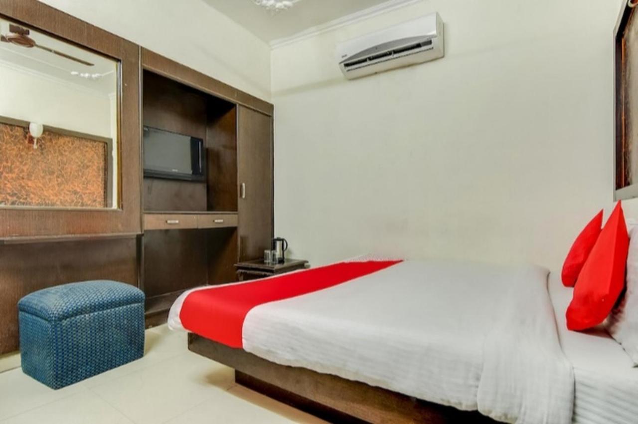 Hotel Star Palace New Delhi Bagian luar foto