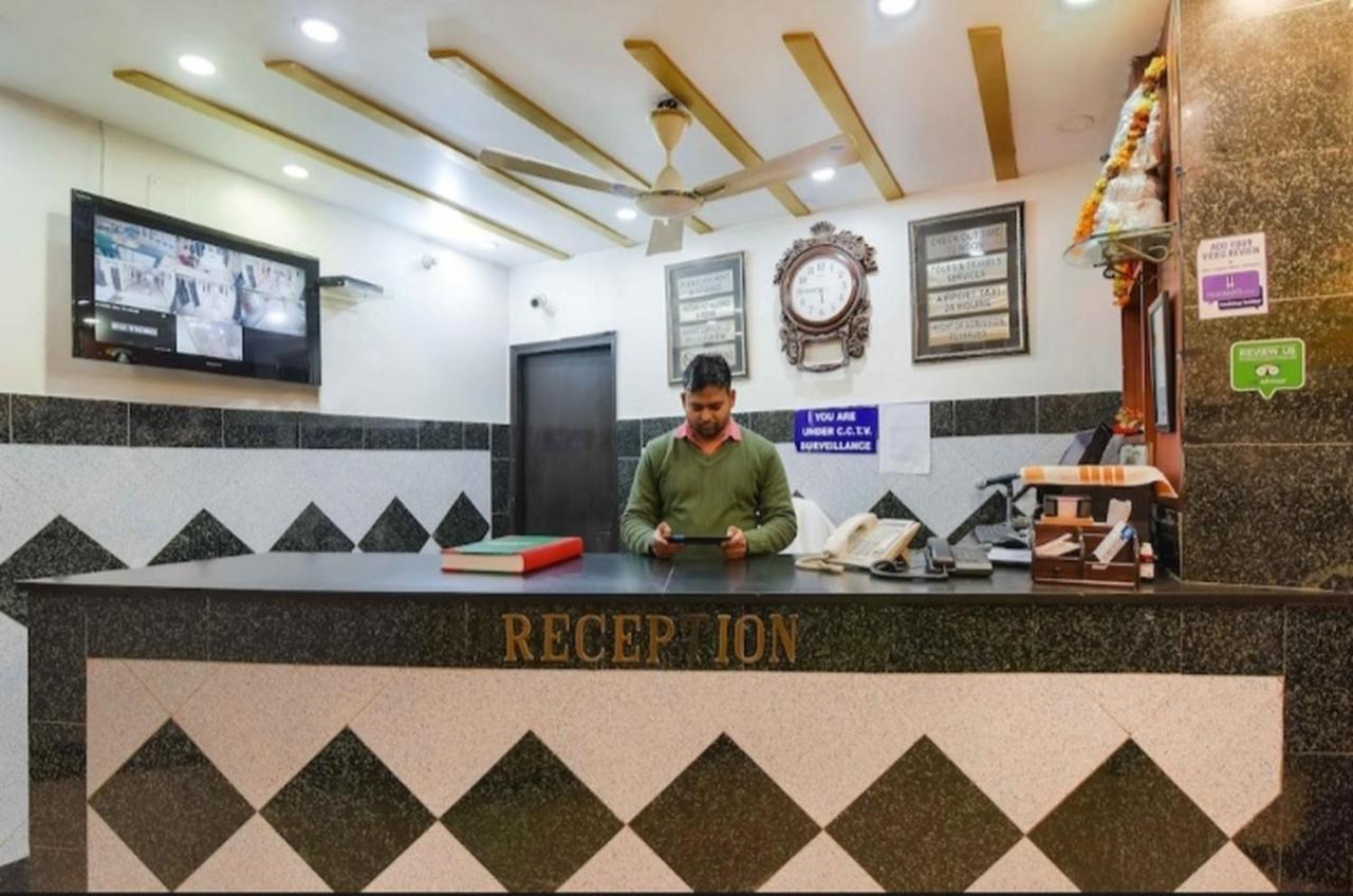Hotel Star Palace New Delhi Bagian luar foto